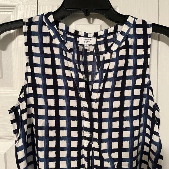 Shirt - Picture 2 of 3